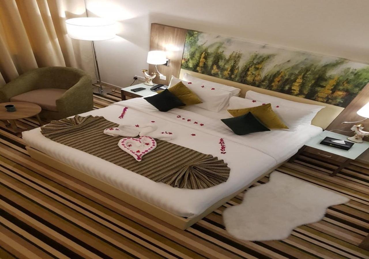 ראס אל חאימה Royal View Hotel מראה חיצוני תמונה